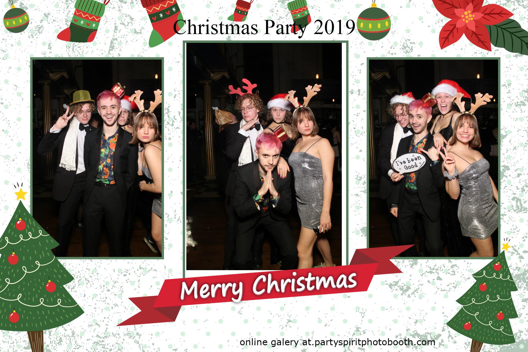 Christmas Party | View more photos from the event at gallery.partyspiritphotobooth.com/u/PartySpiritPhotoBooth/Christmas-Party-0